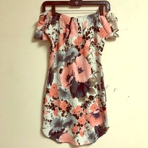 Floral off shoulder dress!